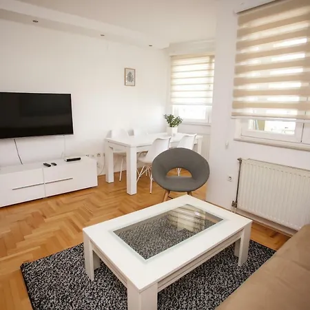 Daire Resident 21 Lukavica